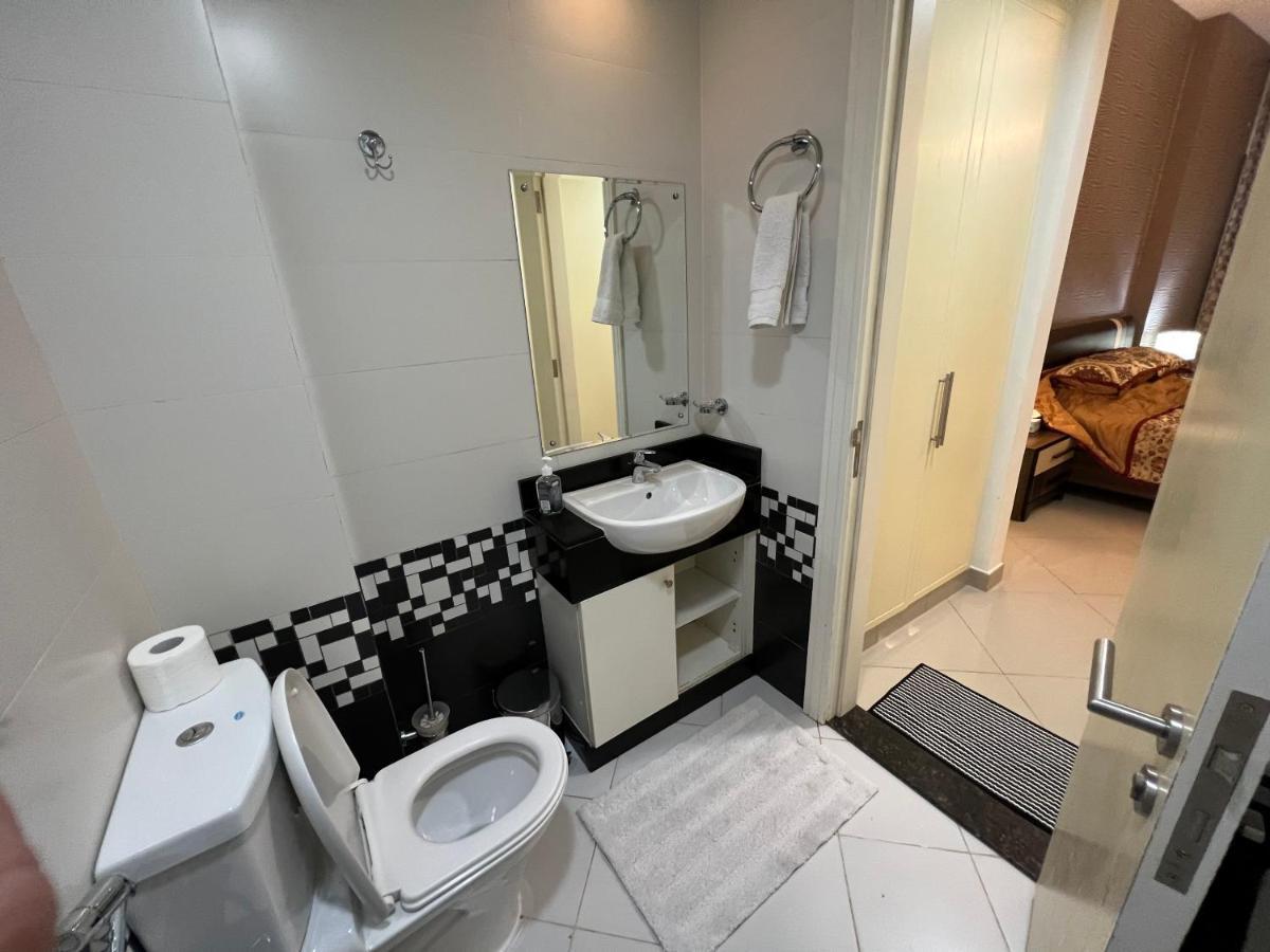 Large Size One Bedroom Apartment With Sea View อาบูดาบี ภายนอก รูปภาพ
